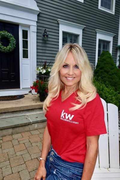 Image for real estate agent Simonne Corriveau with Keller Williams Legacy Partners in West Hartford, CT